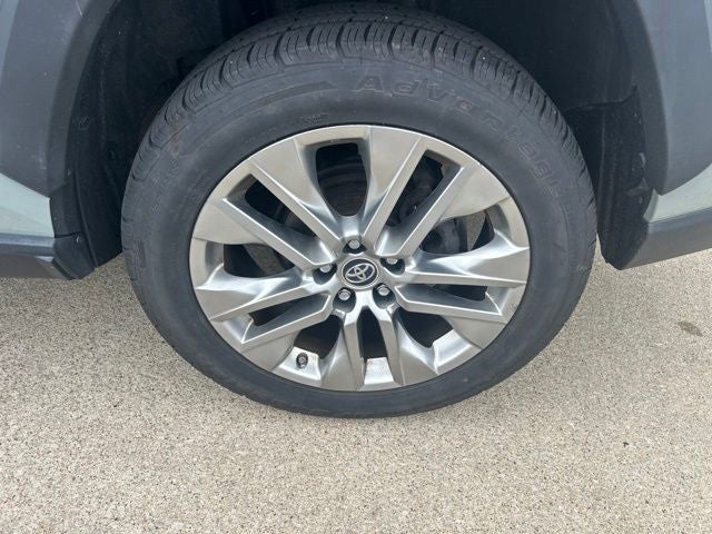 2019 Toyota RAV4 XLE Premium