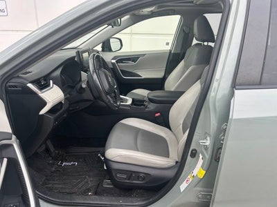 2019 Toyota RAV4 XLE Premium