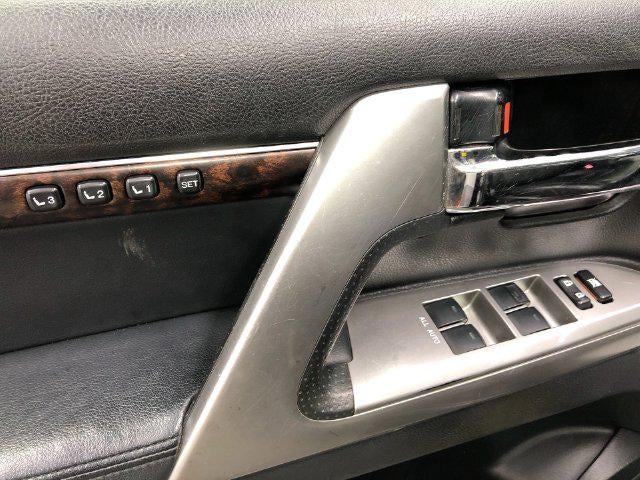 2013 Toyota LAND CRUISER Base