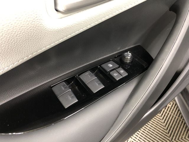 2025 Toyota COROLLA HATCHBACK SE