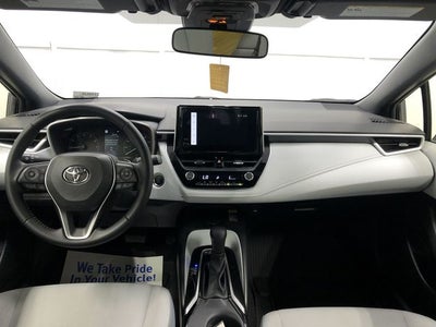 2025 Toyota COROLLA HATCHBACK SE