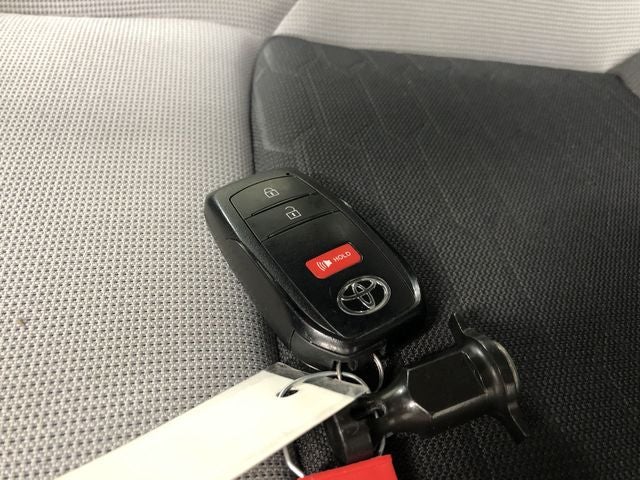 2025 Toyota COROLLA HATCHBACK SE