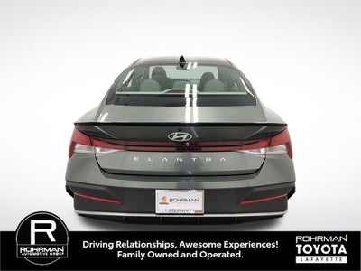 2025 Hyundai Elantra SEL Sport