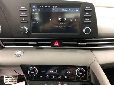 2025 Hyundai Elantra SEL Sport