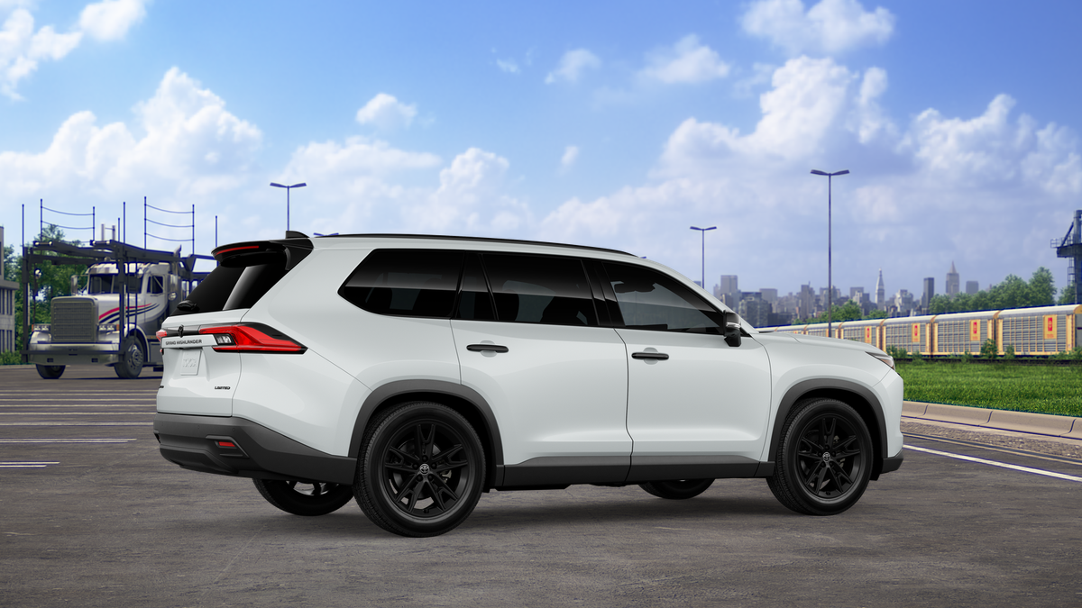 2026 Toyota Grand Highlander Hybrid Nightshade