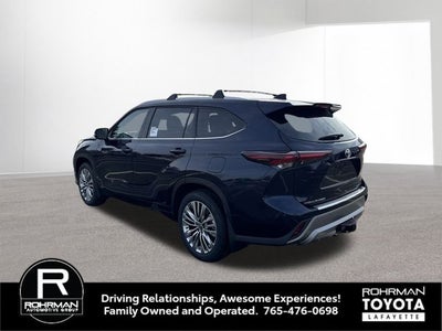2026 Toyota Highlander Hybrid Platinum