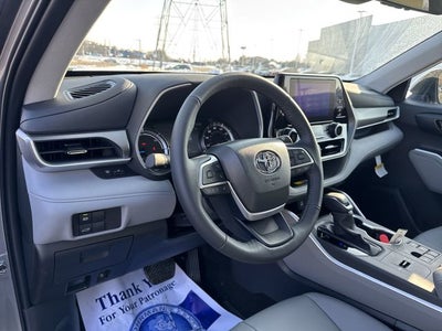 2026 Toyota Highlander Hybrid XLE
