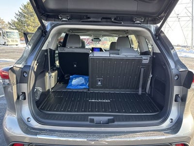 2026 Toyota Highlander Hybrid XLE