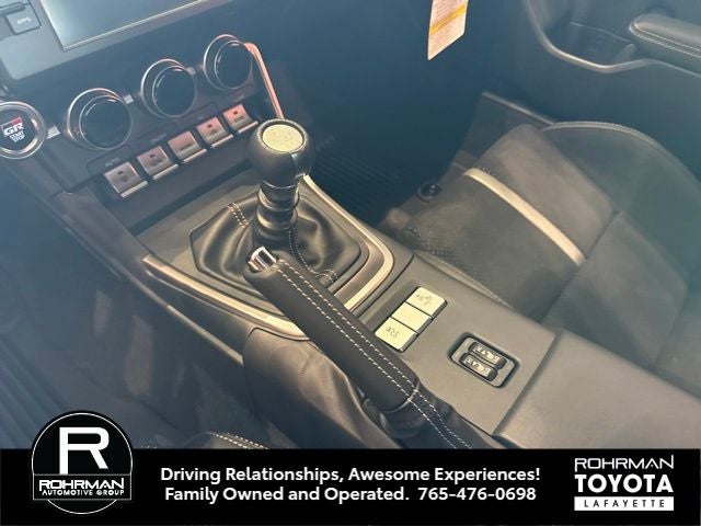 2026 Toyota GR86 Premium MT