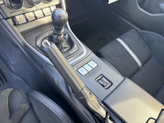 2026 Toyota GR86 Premium MT