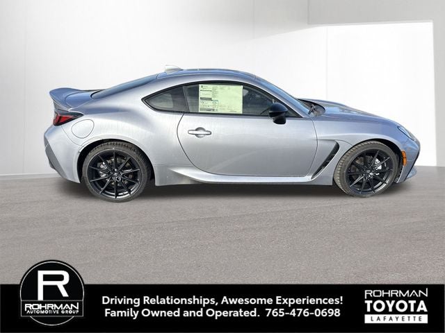 2026 Toyota GR86 Premium MT