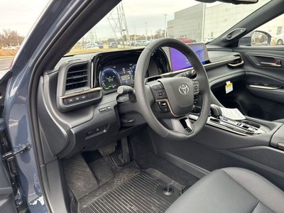 2025 Toyota Toyota Crown Signia Limited